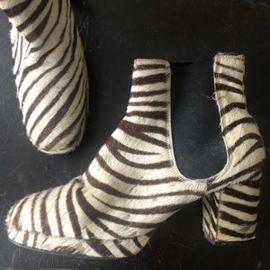 Zebra hair booties